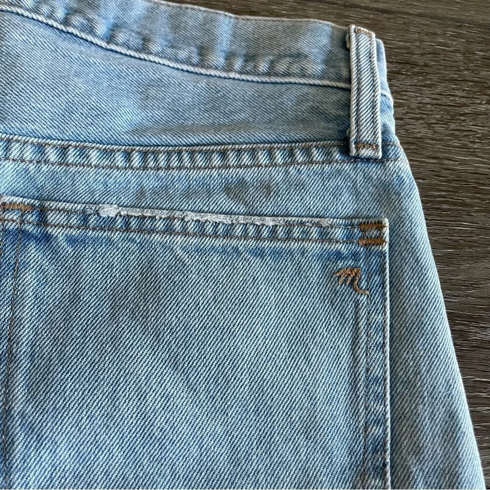 Madewell Relaxed Denim Shorts Medium wash Size 25